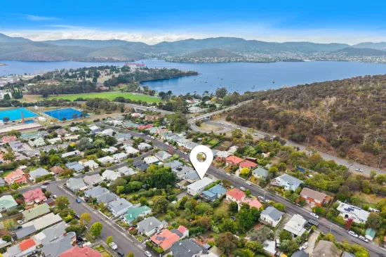 3km to Hobart CBD