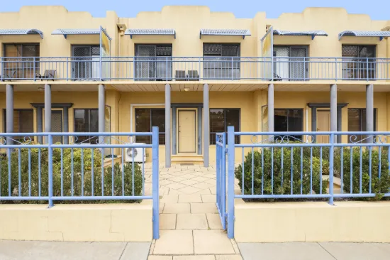 2 Bed 2 Bathroom North Facing Townhouse