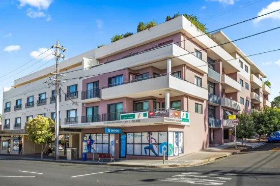 Spacious & Light-Filled Apartment in a Prime Penshurst Location