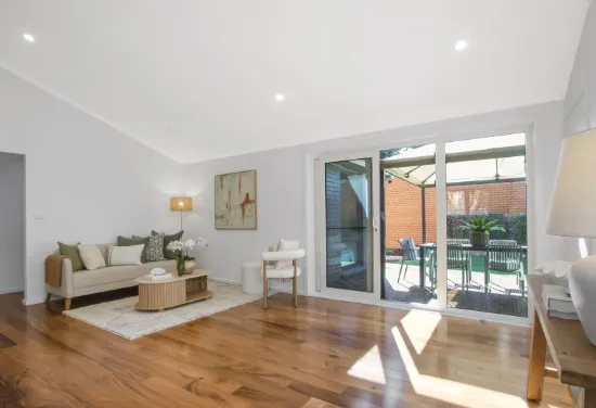 Wow! - Hidden treasure - fully renovated - perfectly located