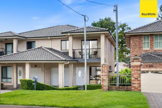 Northerly Oversized Duplex in Prime Locale