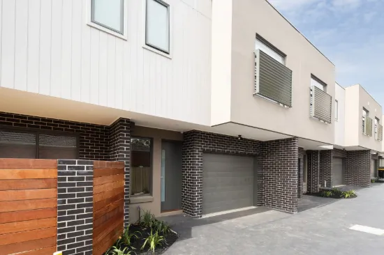 SMART START OR INVESTMENT IN A CENTRAL SPRINGVALE SETTING