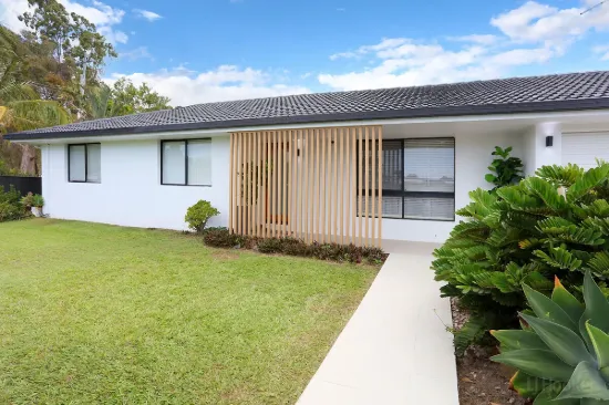 Modern Luxury Home On a Large Corner Block, Move In Ready!