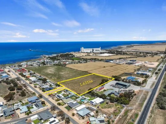Coastal Land Development - Prime Opportunity Awaits!