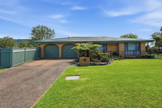 Corner Block Living with Valuable Side Access 