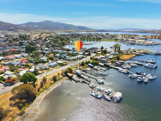Derwent Park - Its A Boatshed. Not A House. And Thats Exactly Why Its Good.