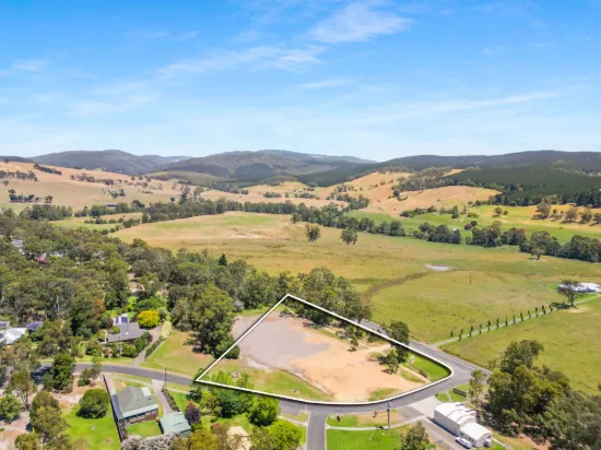 Blank Canvas on 4,611m2* Zone Township
