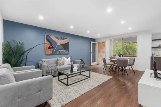 Spacious Apartment Living in a Convenient Central Location