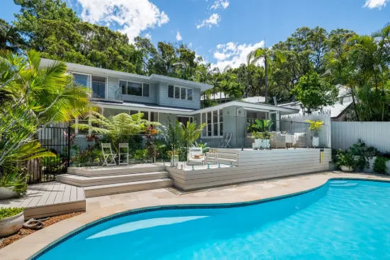 Private Coastal Elegance in the Heart of Avalon Beach on 1069sqm