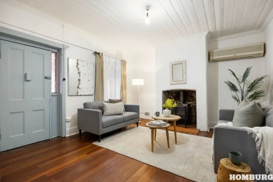 Charming Cottage Living with Separate Accommodation