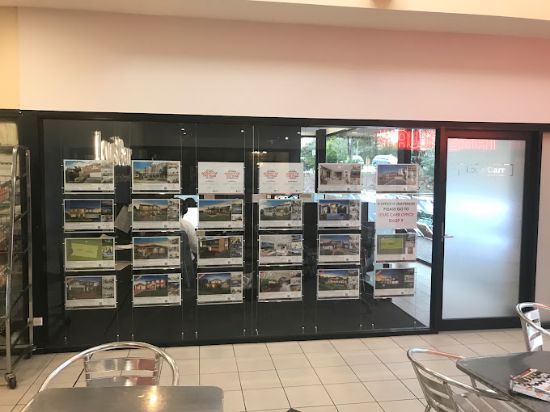 Louis Carr Glenhaven - Castle Hill - Real Estate Agency
