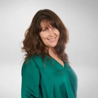 Miranda Hughes - Real Estate Agent