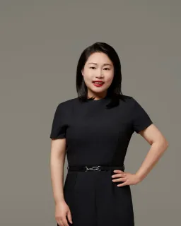 Elaine - Yalin Zhu - Real Estate Agent