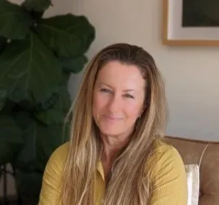 Natalie  Scott - Real Estate Agent