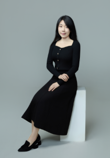 Scarlett Siwei Yu - Real Estate Agent