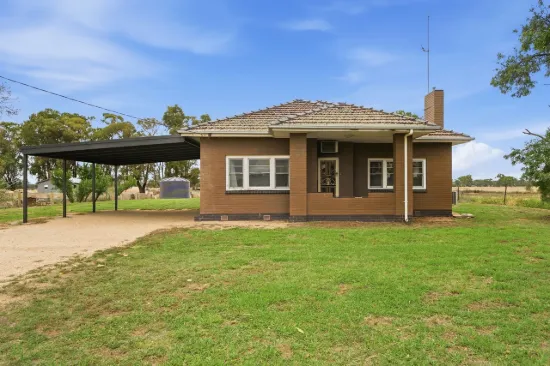 Lifestyle Living on 3.35Acres
