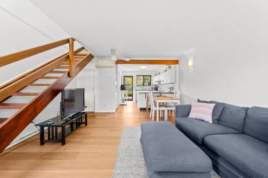 Modern Comfort Meets Ultimate Convenience | Your Private Oasis in Rochedale South