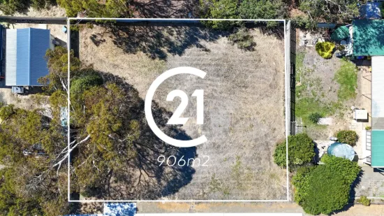 Centrally Located Land, Convenient Location to Town Centre