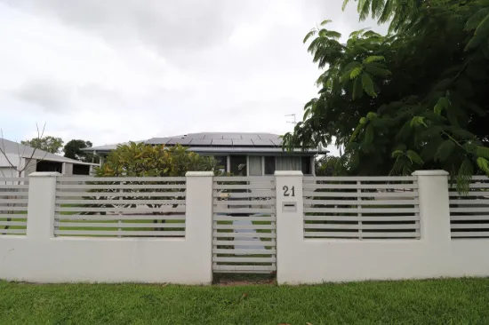 2 Bedroom Queenslander Style Home