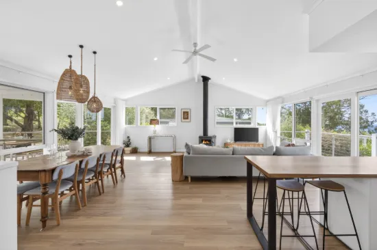 IMMACULATE, RENOVATED & EFFORTLESS