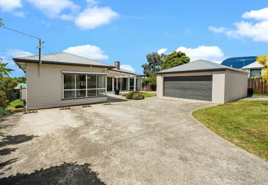 Stylish Family Living with Space, Views & Versatility