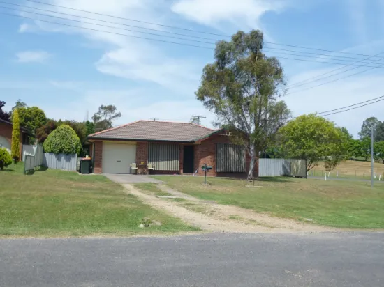 Three Bedroom Home in Aberdeen