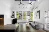 Amazing light & airy warehouse with a courtyard & garage