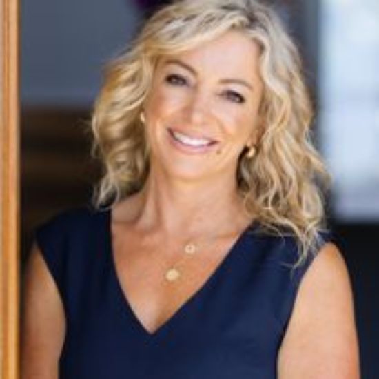 Angela Ellenis - Real Estate Agent at AE Team Property - Wollongong
