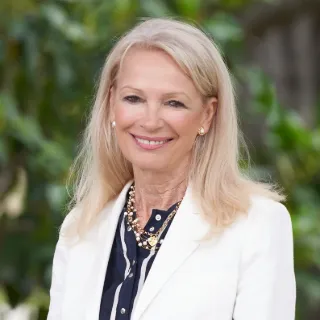 Marianne White - Real Estate Agent