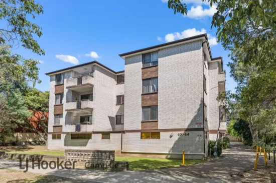 Modern Private Three Bedroom Apartment! 
