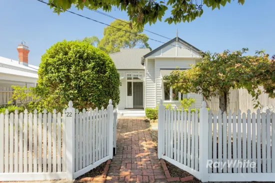 Character, Space & A Private Bungalow Retreat 