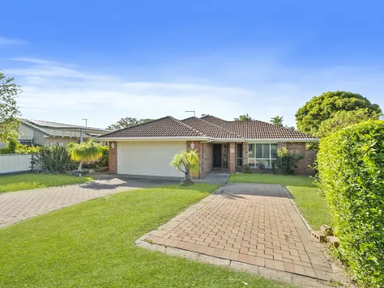 Offered to the market for the first time in 27 years.