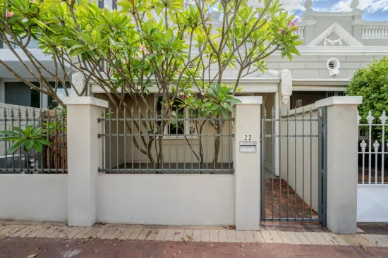 Rare Gem – Serene living within the City