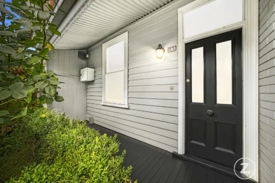 Charismatic Victorian Charm in a Prime Lifestyle Setting