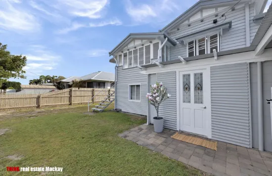 A sensational Renovated Queenslander with style.