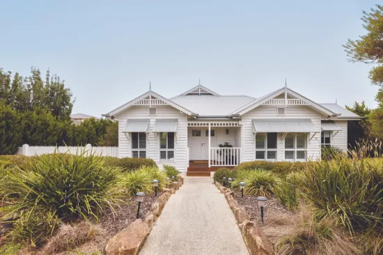 Light-Filled Living with Timeless Coastal Appeal