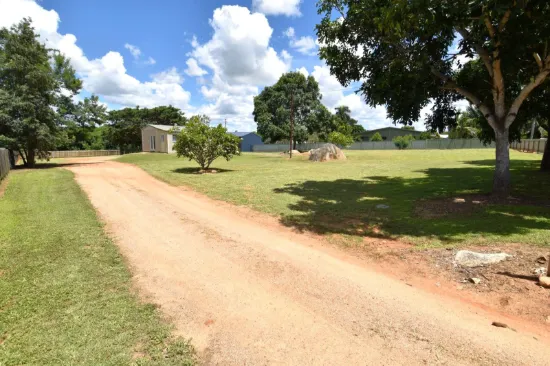 LIVE, WORK AND EXPAND - SPACIOUS SHOUSE WITH ROOM TO GROW