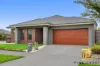 5 bed, 3 bath, 2 Livings in Westbrook !