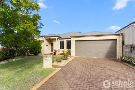 Stunning Lifestyle Opportunity in Bayview Estate!