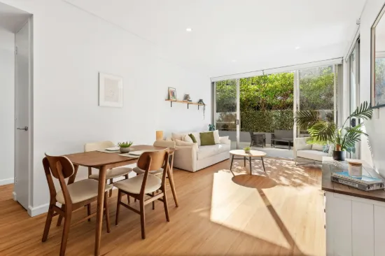 Single-level Courtyard Apartment Bathed In Natural Light, 122m2 On Title