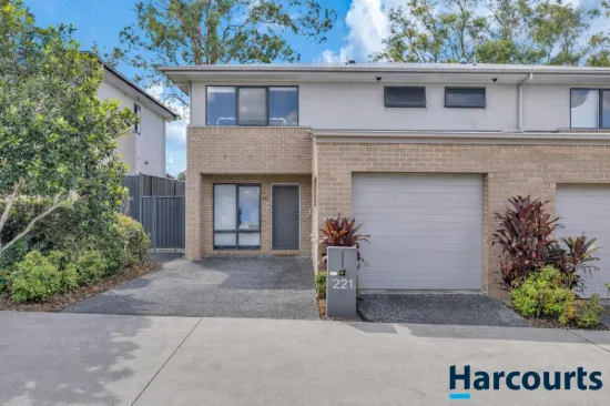 Modern Lifestyle with Double Garage Rarity - 221/25 Farinazzo Street, Richlands