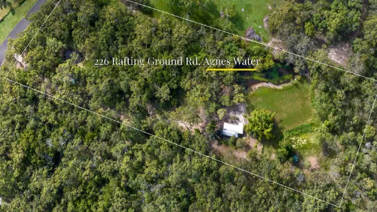 Peaceful Acreage Escape Just Minutes from Town