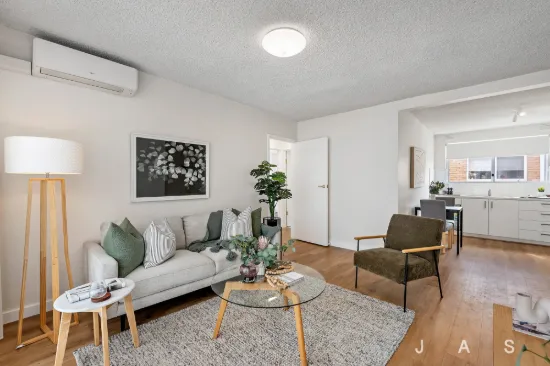 Beautifully Renovated For Luxe Modern Living