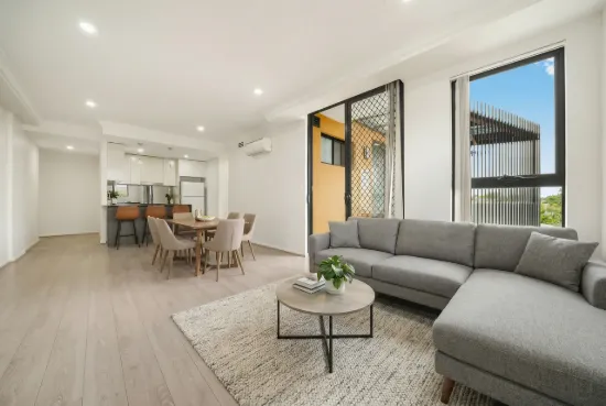 Modern Apartment in Prime Location – Walk to Station