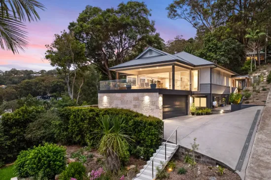 Coastal Contemporary with Unrivalled Pittwater Views
