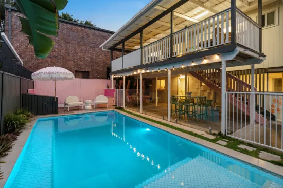 Entertain, Relax and Enjoy the Coastal Lifestyle