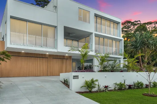 Elevated Coastal Living with Panoramic Views