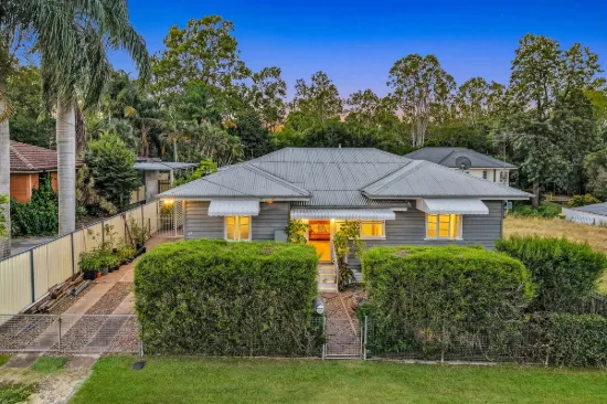 Charming Dual Living Opportunity on a Spacious 827sqm Block