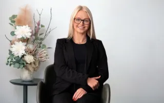 Natalie Thornton - Real Estate Agent