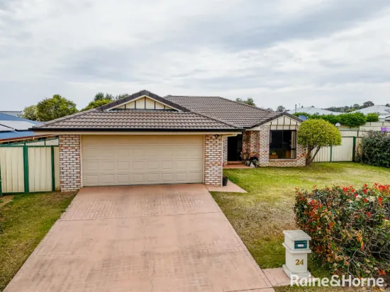 Spacious family home, minutes from the CBD!